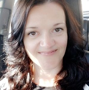 Meet your Posher, Laurie